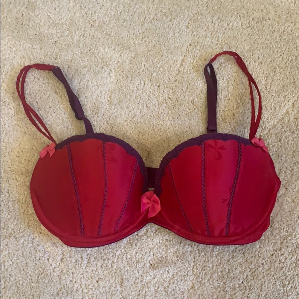 Victoria’s Secret bra